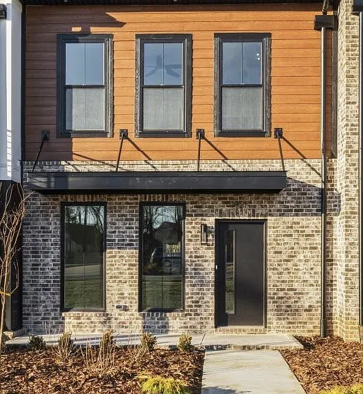 1347 Rebecca Johns Dr — Photo 2