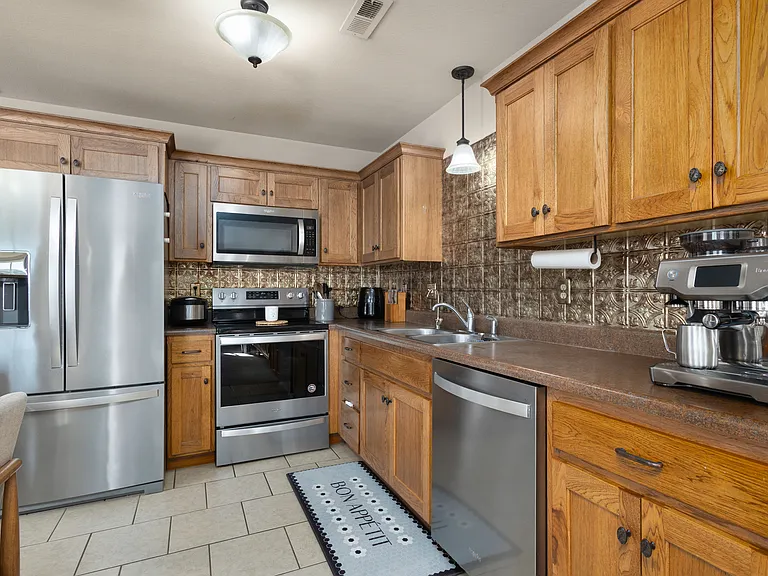 2727 Elm Creek Dr — Photo 9
