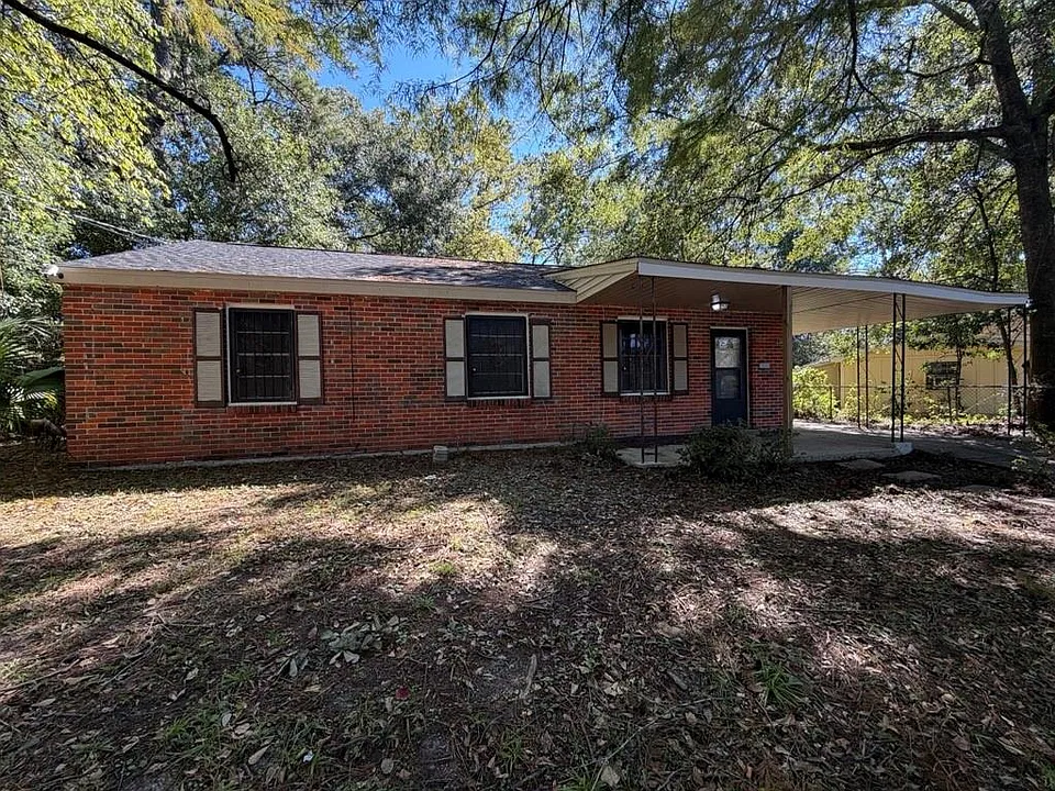 1061 Bishop Wilmer Dr
