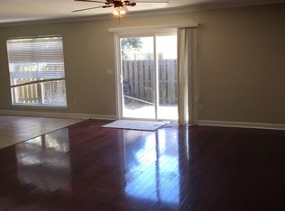 825 Sugar Plum Ln, Shalimar, FL 32579