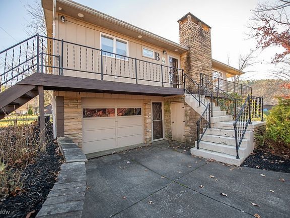 3rd image of 6170 Paradise Dr SW