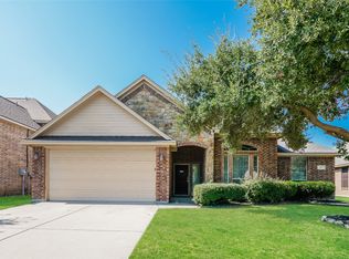 339 Tioga St, Burleson, TX 76028