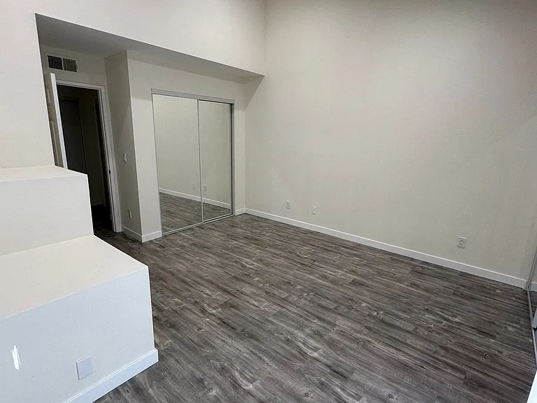 10441 McVine Ave #23 — Photo 5