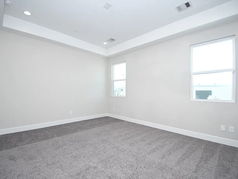 5904 Gardendale Dr #B — Photo 25