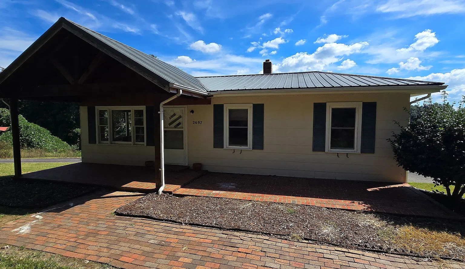 2697 Spears Rd, Lenoir NC 28645 — Photo 1