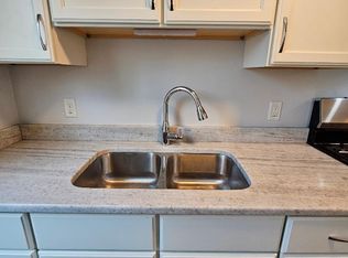1088 Bedford St APT 2, Fall River, MA 02723