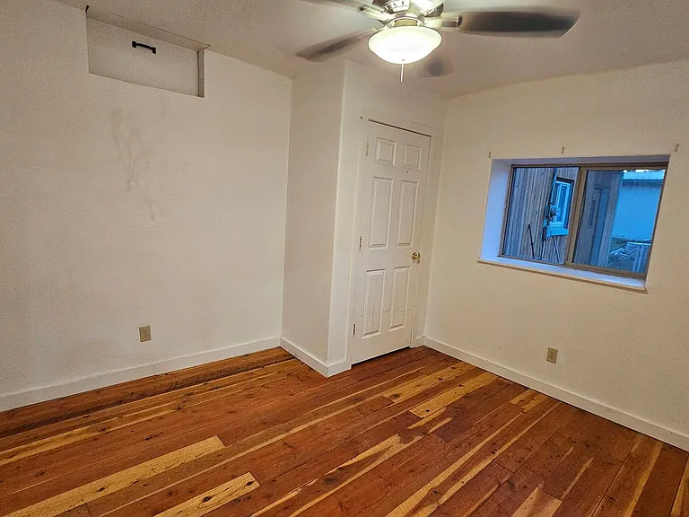 400 Railroad Ave — Photo 30