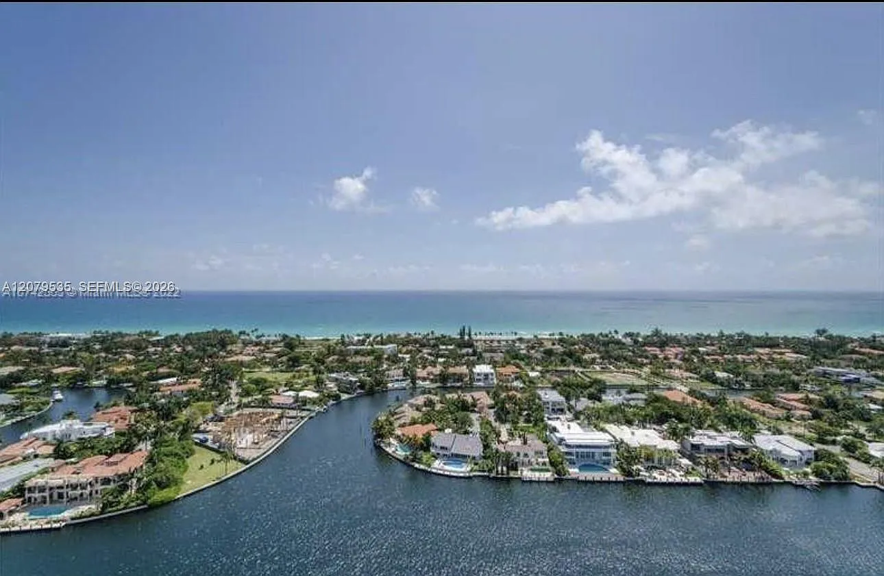 One Island Place Condo Ii — Photo 3