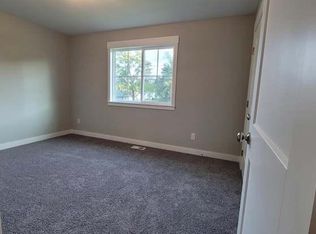 2923 Five Mile Rd NE, Grand Rapids, MI 49525