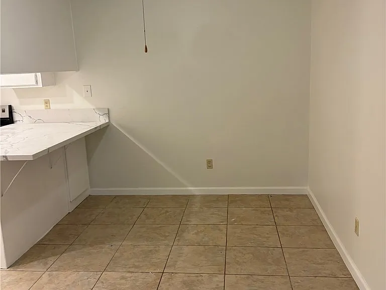 2727 Tropicana Dr #2727 — Photo 4