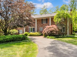 2620 Wendover Rd, Bloomfield Hills, MI 48302
