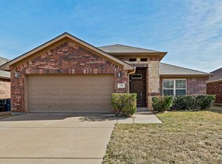 4205 Sapphire Ln, Granbury, TX 76049