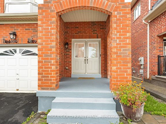 5th image of 408 Bessborough Dr