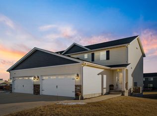 4007 Sarah Dr, Waterloo, IA 50702