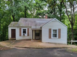 1100 Burchland Dr, Martinsville, VA 24112