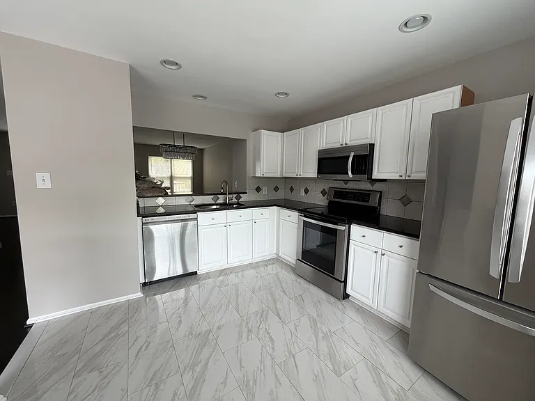 13672 Wildflower Ln — Photo 4