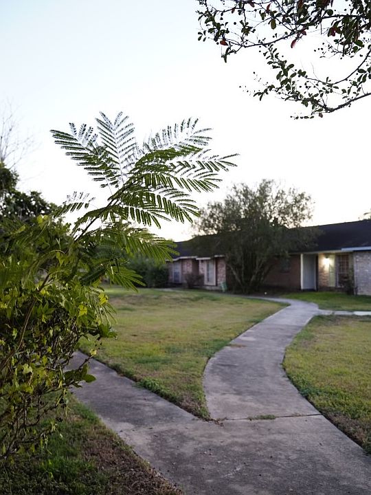 1st image of 6827 Chasewood Dr