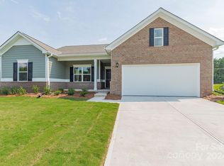 7557 Bridle Ct, Sherrills Ford, NC 28673