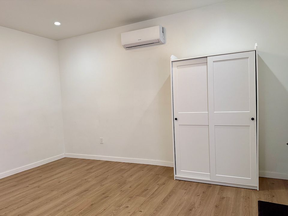 1st image of 2201 Juliet St #B