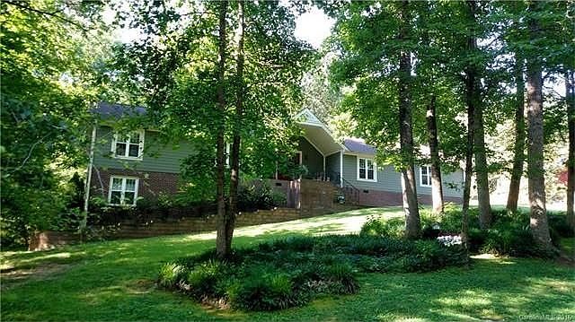 GORGEOUS RANCH WITH BASEMENT