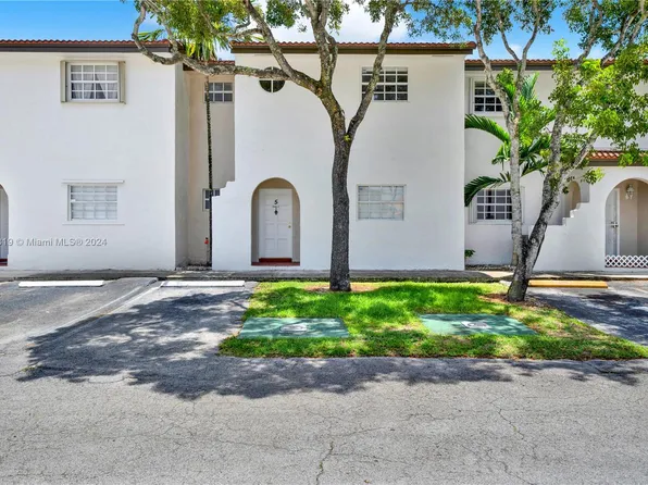 13559 SW 62nd St APT 5, Miami, FL 33183