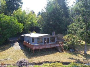 91 E Wilkes Rd, Belfair, WA 98546