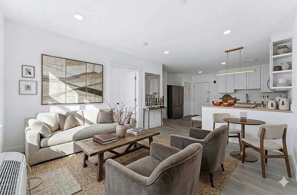 Shepherds Lane Commons — Photo 3