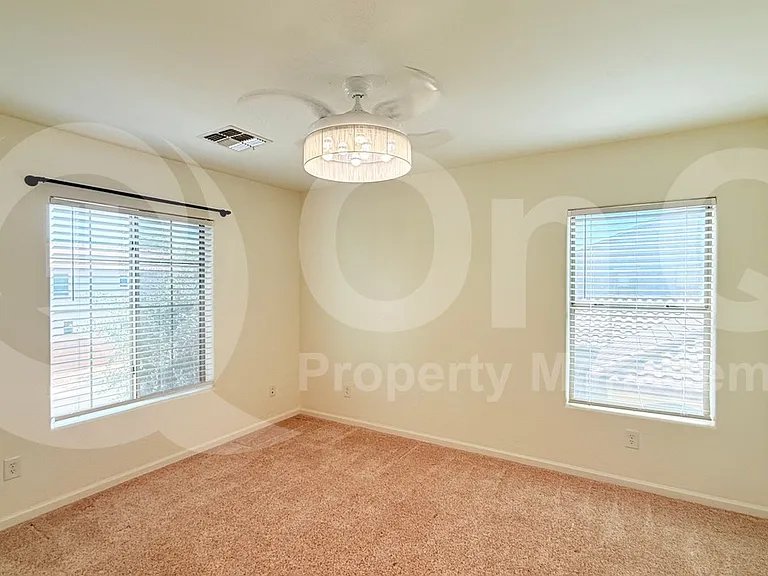 2950 E Dublin St — Photo 13