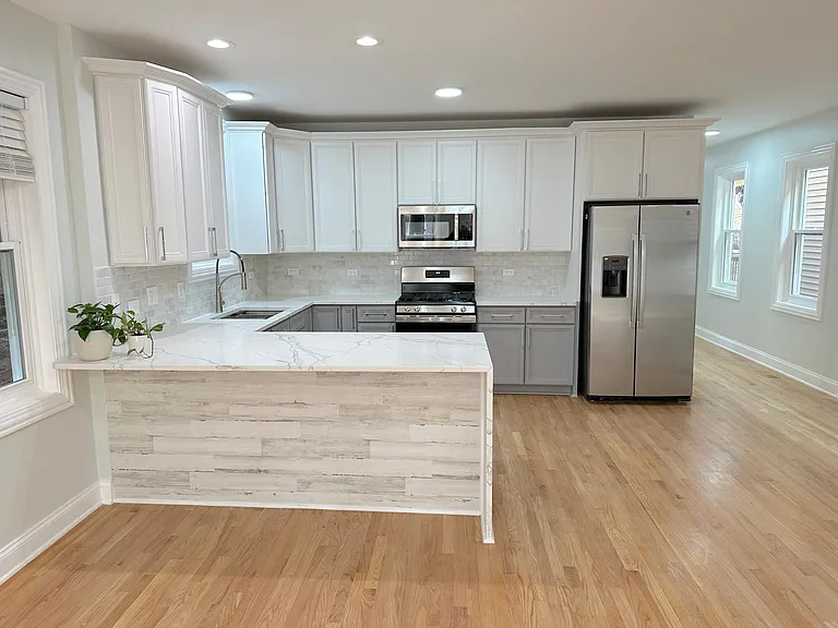 2150 W Potomac Ave #1 — Photo 5