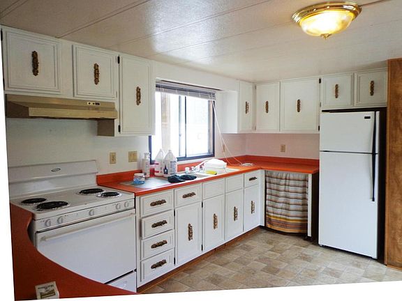 2nd image of 675 S Jefferson St #681