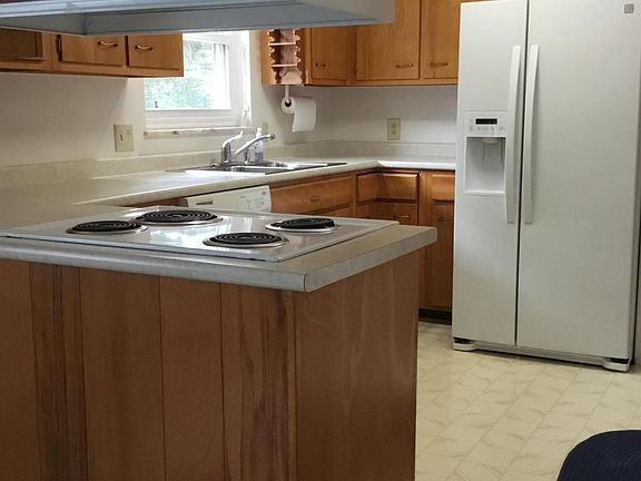 2nd image of 526 Kenwell Dr