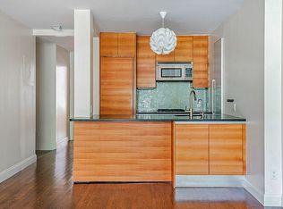 300 Albany St APT 2D, New York, NY 10280