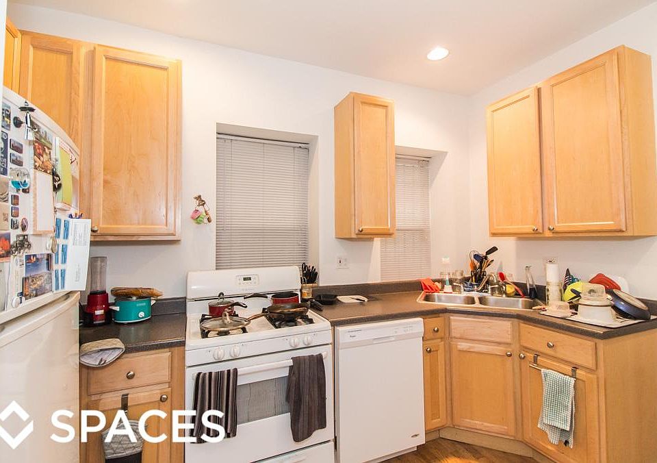 1st image of 3455 N Bosworth Ave APT Gdn