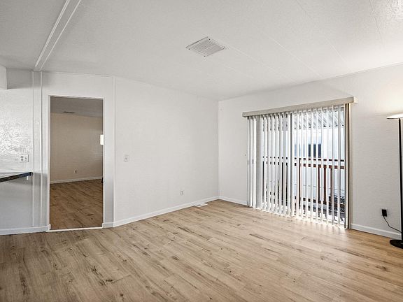 5th image of 155 Shenandoah Place