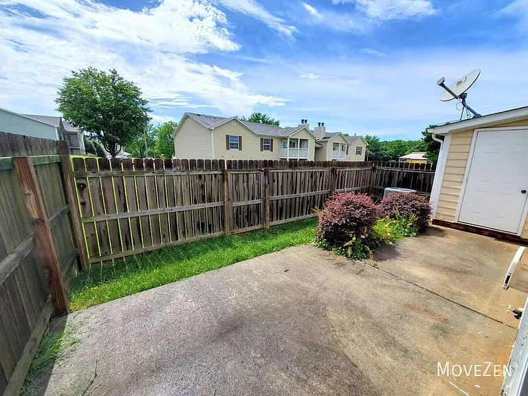 814 Guilford College Rd #154 — Photo 3