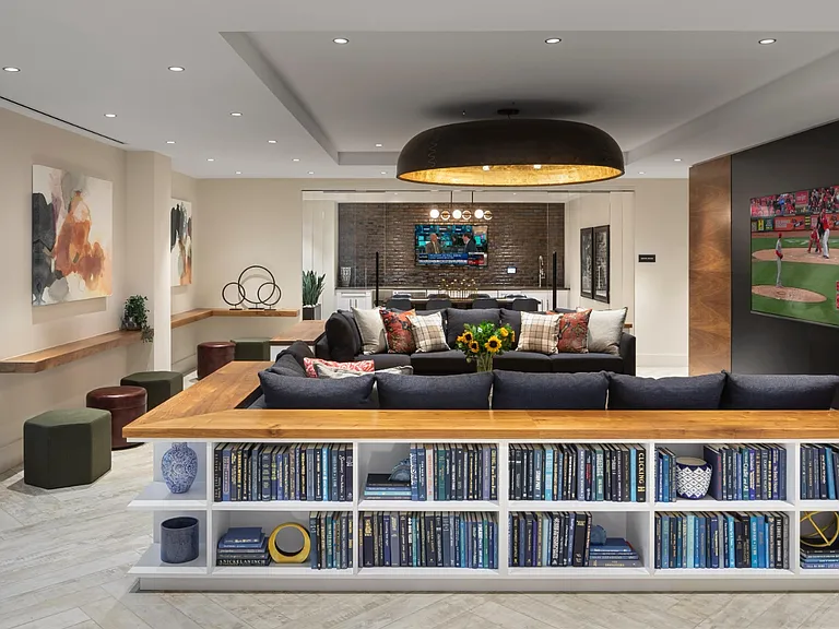 Union Place — Photo 12