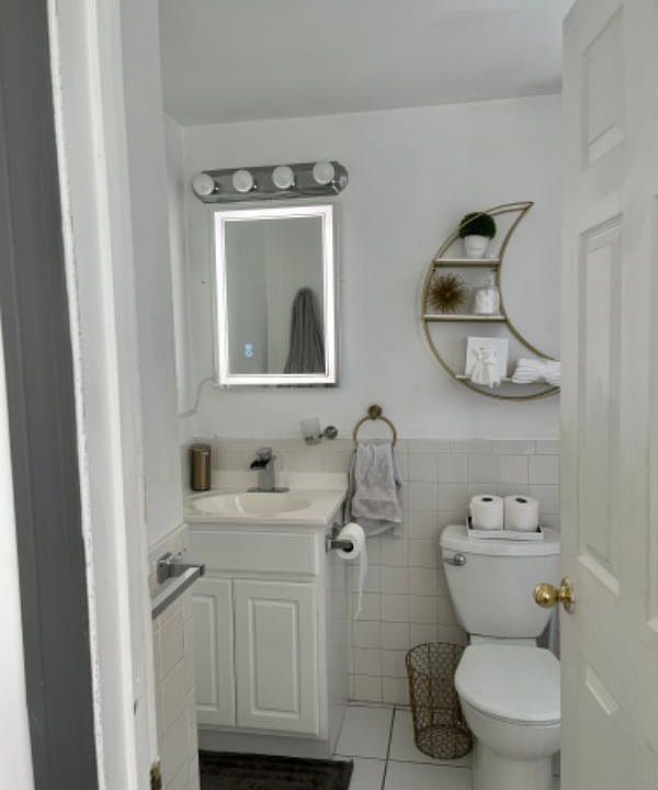 1st image of 60 Lunenburg St #2