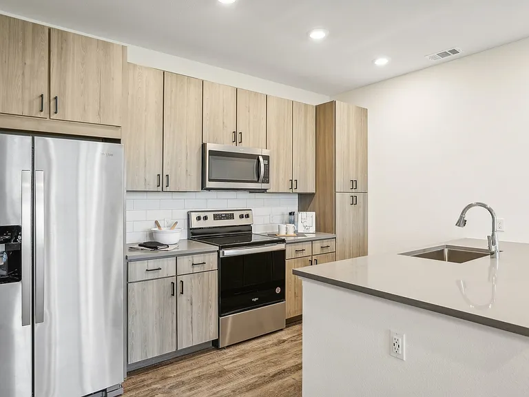 Drift Luxury Apartment Homes — Photo 45
