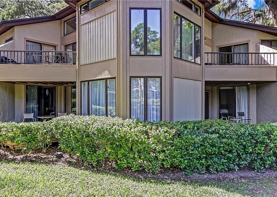 1st image of 2305 Boxwood Ln #2305/2307