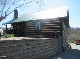 3002 Nellie Dr, Sevierville, TN 37876