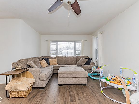 3rd image of 6328 W Bethel Ave