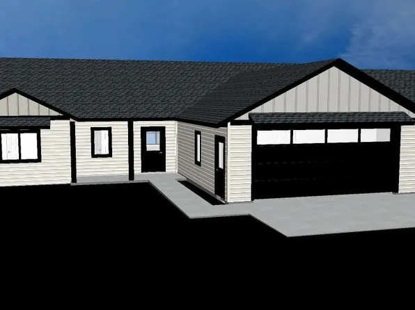 531 Massman Dr, Decorah, IA 52101