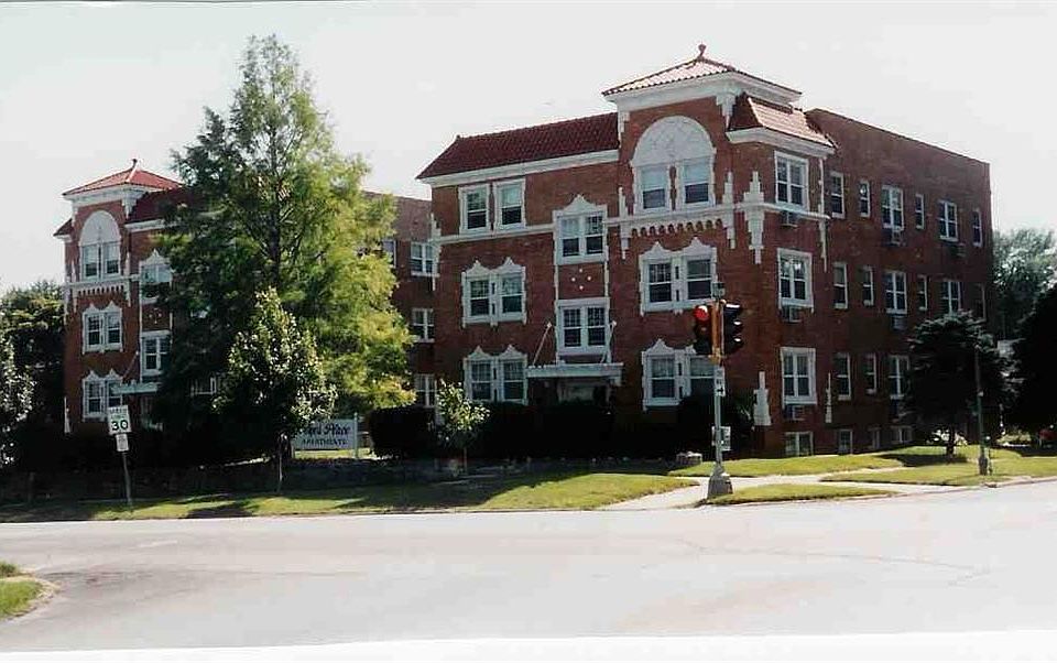 1st image of 312-316 N Noyes Blvd