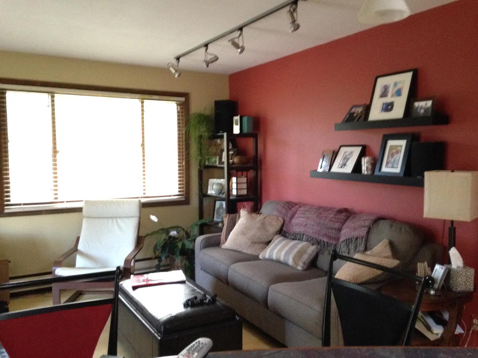 505 S 6th Ave — Photo 2