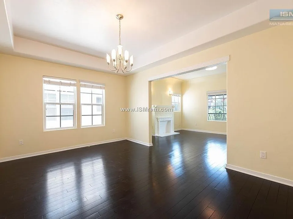 341 N Stanley Ave #347