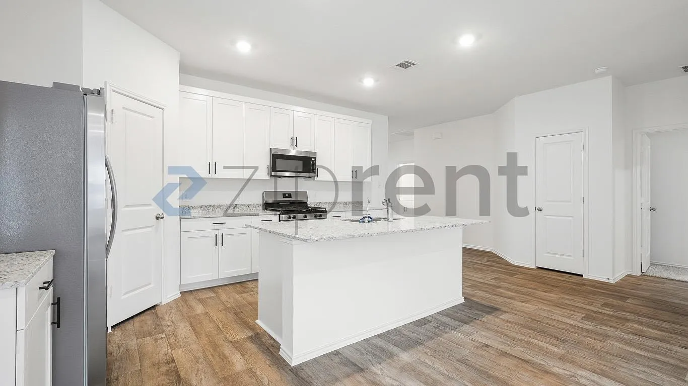 4 bed, 1778 sqft, $2,150 — Photo 4