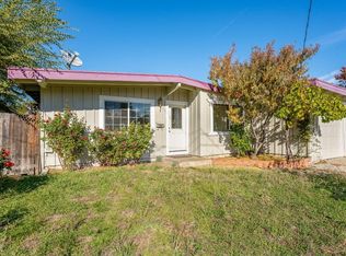 240 Burlington Dr, Ukiah, CA 95482