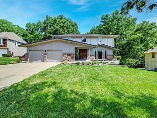 106 E 104th St, Kansas City, MO 64131