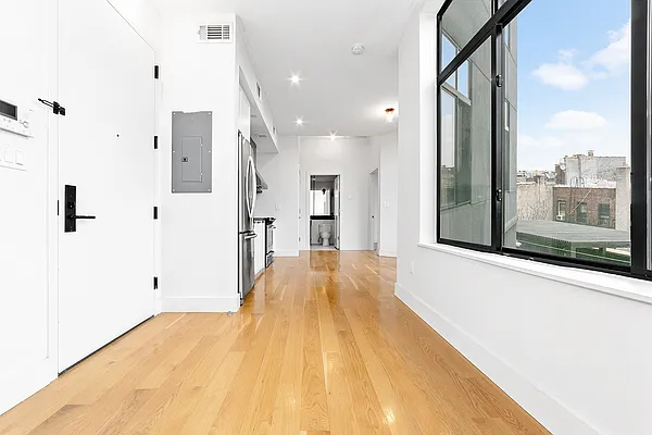 Rented by MNS | media 70