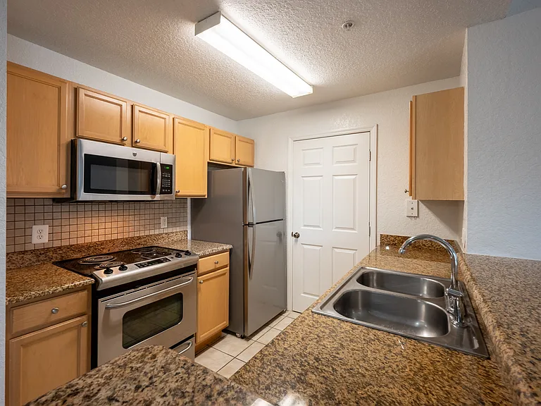 Enterprise Cove Apts — Photo 7